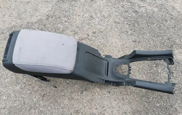 Saab 9-3 Ver1 Center console