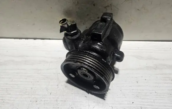 Ford Fiesta Power steering pump 96FF3A733AD 8BC1900 HBDAS