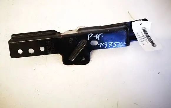 Audi Q7 4L Front bumper mounting bracket 4L0805697