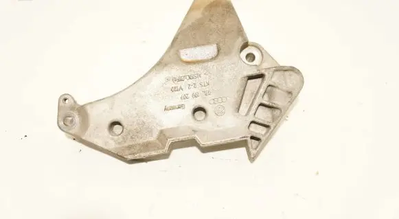 Volkswagen PASSAT B7 Engine mounting bracket 03L199207