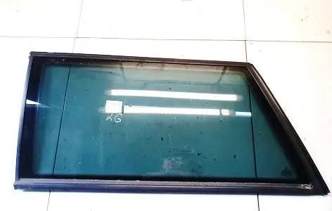 Volkswagen PASSAT B5 Rear side window dot24m68as2