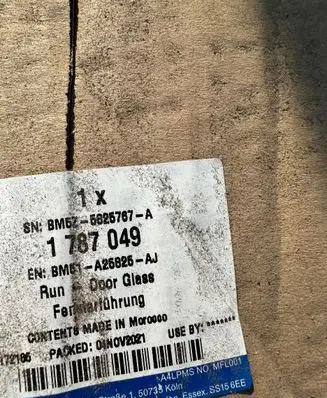 Ford Focus Rubber seal rear door 1787049