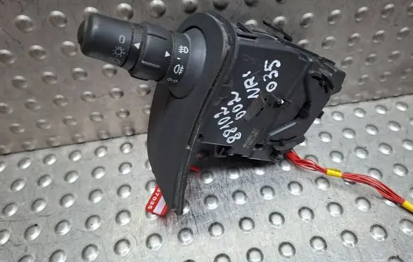 Renault Clio III Light switch S26337035 88102002