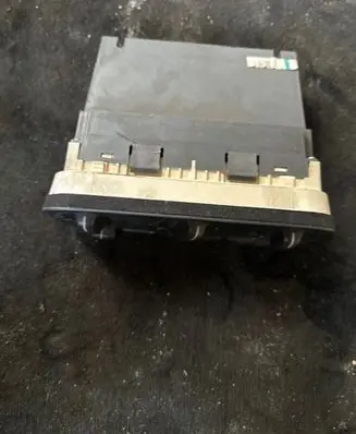 Volvo S70 V70 V70 XC Climate control unit 9171799