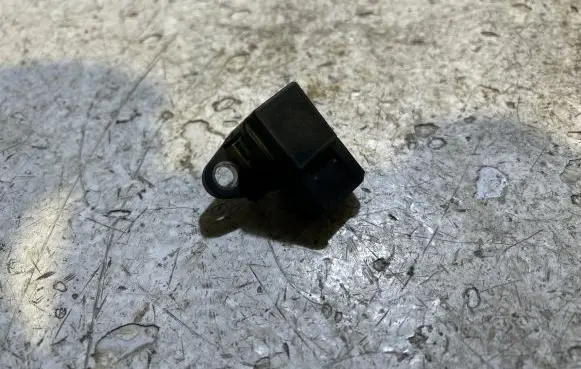 BMW 5 E60 E61 Air pressure sensor 7787142