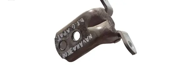 Nissan Navara D23 Rear door lower hinge A047742