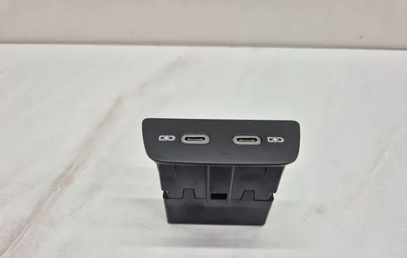 USB socket connector