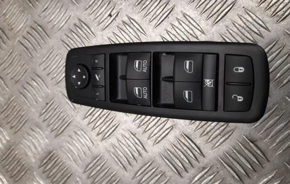 Jeep Grand Cherokee Electric window control switch 68289803AB