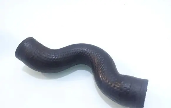 Opel Zafira B Intercooler hose/pipe 33216137