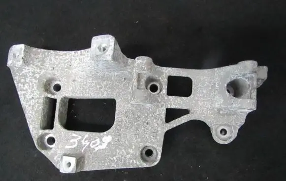 Seat Altea Engine mounting bracket 06f903143f