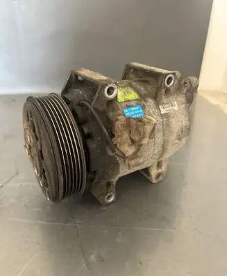 Volvo XC90 Air conditioning (A/C) compressor (pump) 8684287 282E365746 P8684287
