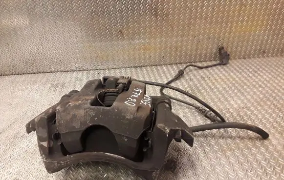Mercedes-Benz B W245 Front brake caliper