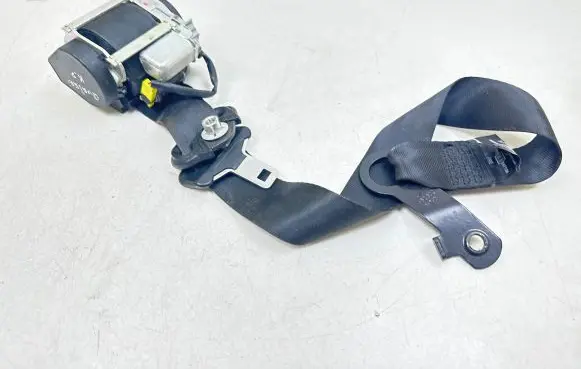 Nissan Qashqai Front seatbelt 86885JD00A E9047136 047136