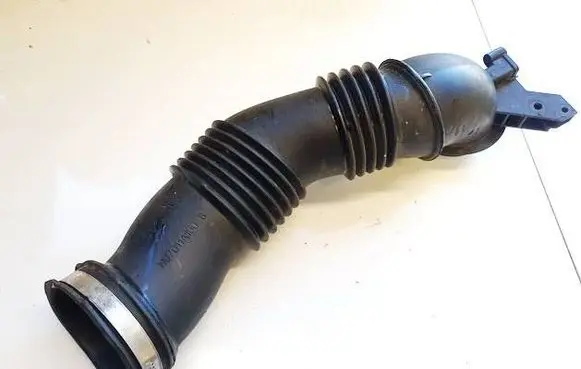 Ford Kuga I Air intake hose/pipe AV6112B624BA