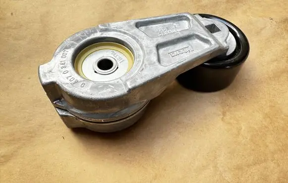 Volkswagen II LT Timing belt tensioner 062145299A