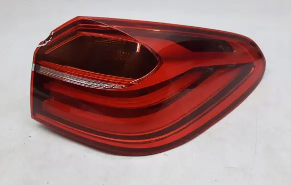 BMW X4 F26 Rear/tail lights 7331280