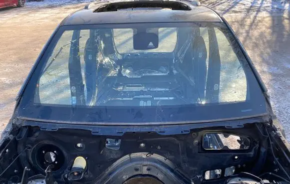 Jeep Grand Cherokee Front windscreen/windshield window 
