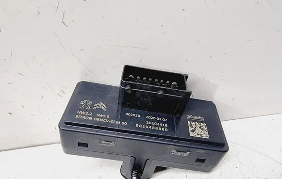 Peugeot 3008 II Seat control module 9810486880