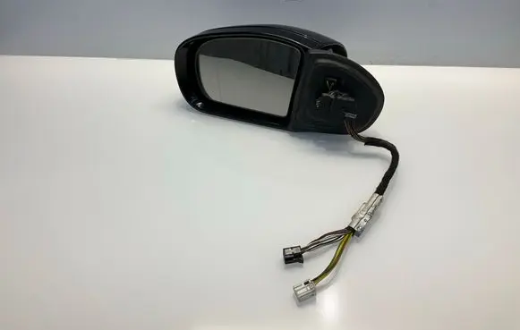 Mercedes-Benz C W203 Front door electric wing mirror