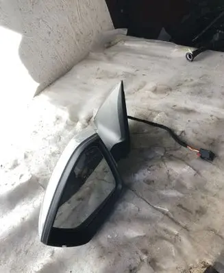 Skoda Scala Front door electric wing mirror 657857407n