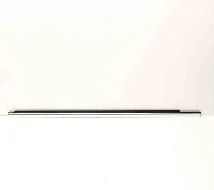 Mercedes-Benz GL X166 Front door glass trim molding 