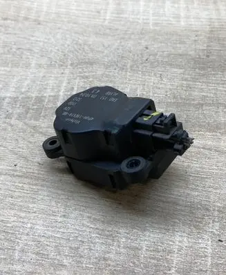 Mercedes-Benz S W220 Air flap motor/actuator 41047324 4PUH19E616BB