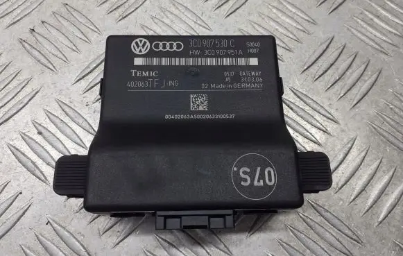 Volkswagen PASSAT B6 Comfort/convenience module 3C0907530C