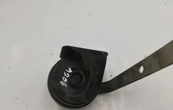 BMW X5 E70 Horn signal E30055306