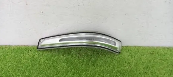 Hyundai Santa Fe Plastic wing mirror trim cover 20250404