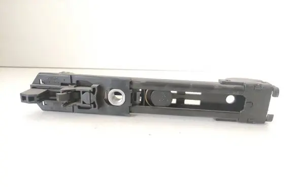 Volkswagen PASSAT B6 Seat belt adjustment motor 1T0857819 96808880