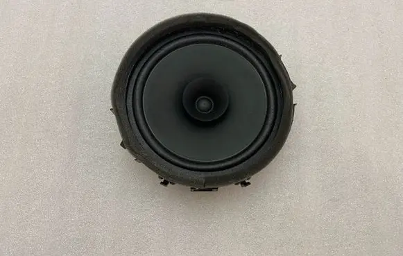 Mitsubishi Outlander Front door speaker 8720A166