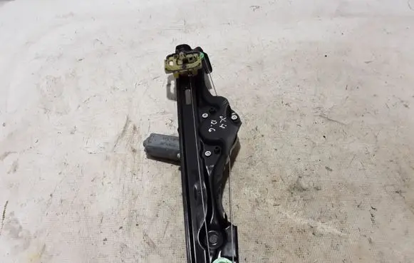 BMW X4 F26 Rear window lifting mechanism without motor 7335600