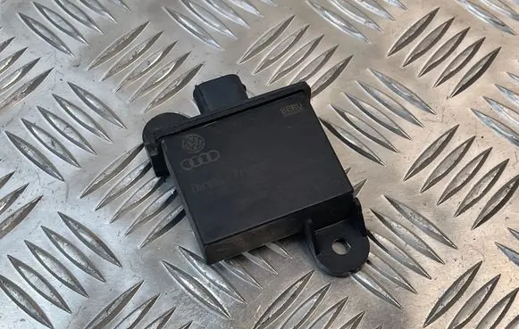 Volkswagen Touareg II Tire pressure sensor 7PP907283
