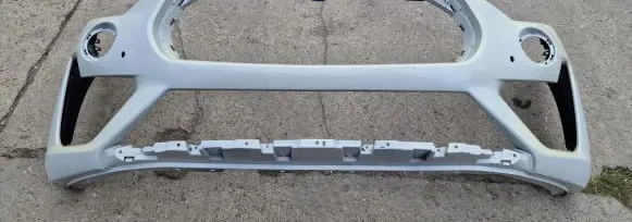Maserati Levante Front bumper 670118509