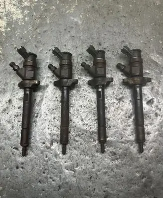 Peugeot 207 Fuel injectors set 0445110297