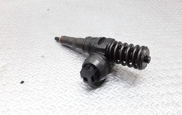 Volkswagen Sharan Fuel injector 038130073AK