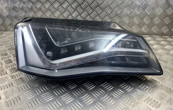Audi A8 S8 D4 4H Headlight/headlamp 4H0941030