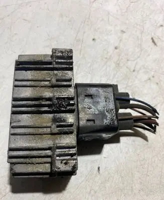 Opel Signum Glow plug pre-heat relay 09132691