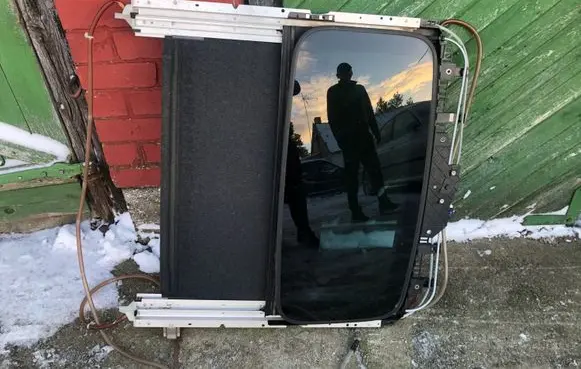 Sunroof set