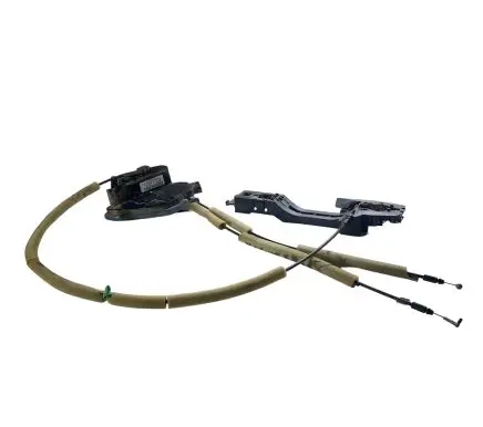 Nissan Rogue Rear door lock 825014BA0B A084184