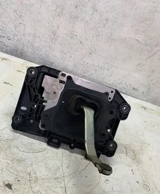 Lexus IS III XE30 Gear shifter/selector