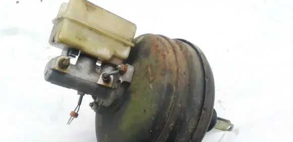 Hyundai Sonata Brake booster