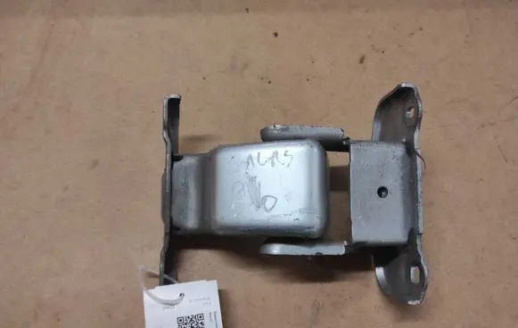 Opel Vivaro Loading door lower hinge 527428 57854
