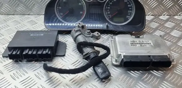 Volkswagen PASSAT B5.5 Engine ECU kit and lock set 038906019EP 2284486443 3B0920826A