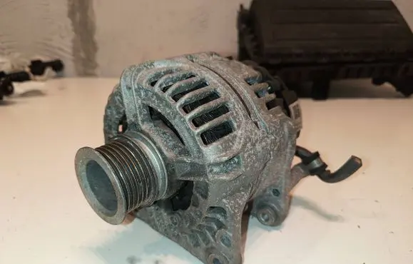 Skoda Fabia Mk1 (6Y) Generator/alternator 13420610