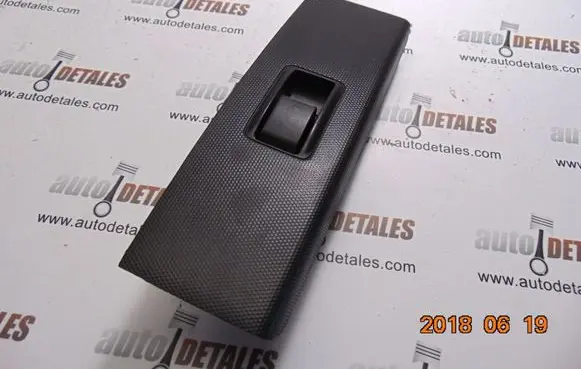Toyota Corolla Verso AR10 Electric window control switch 742320F030