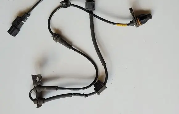 KIA Sportage ABS brake wheel speed sensor 95670D3000