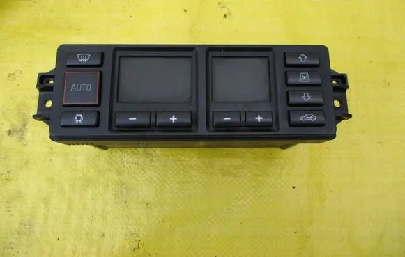 Audi A3 S3 8L Climate control unit 0156072820