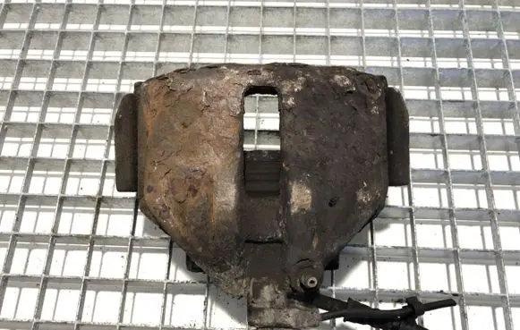 Mercedes-Benz Sprinter W901 W902 W903 W904 Front brake caliper