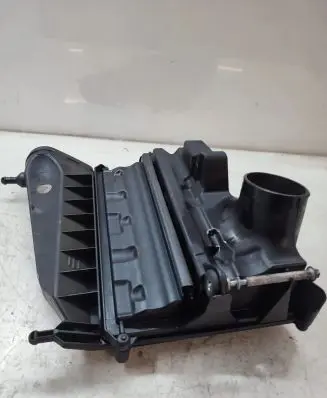Mercedes-Benz ML W164 Air filter box A6420900701